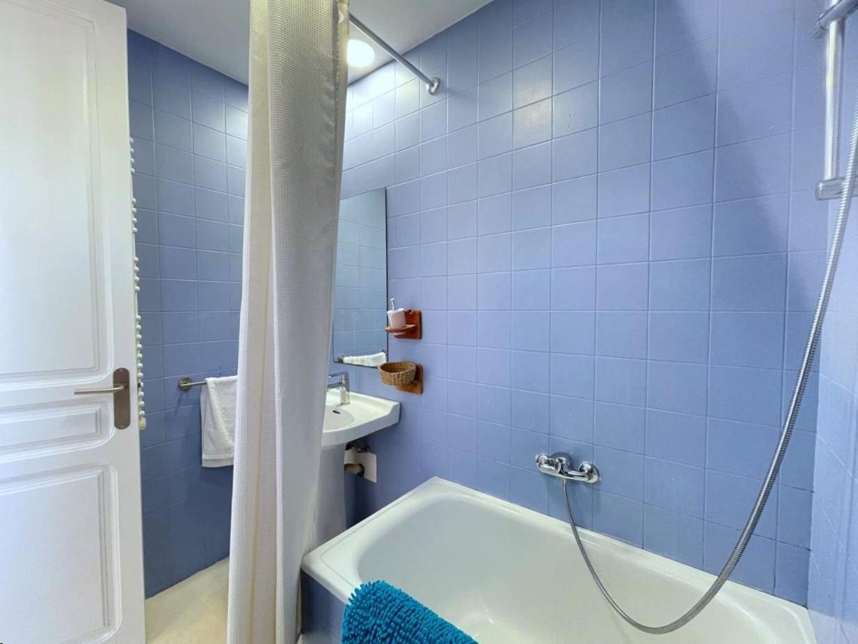 Flor Habitaciones Barcelone Extérieur photo