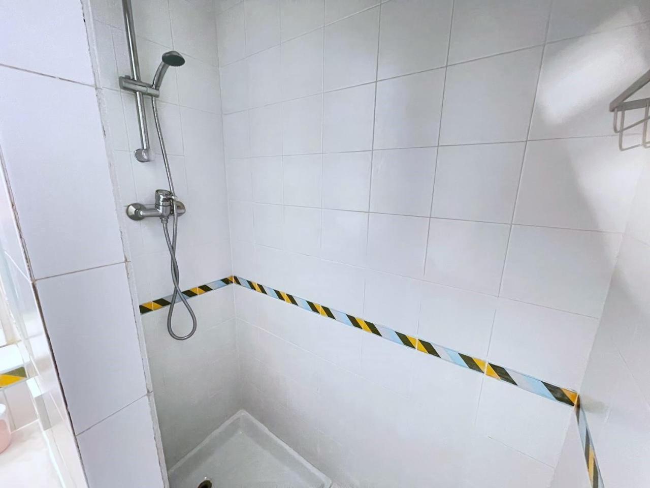 Flor Habitaciones Barcelone Extérieur photo