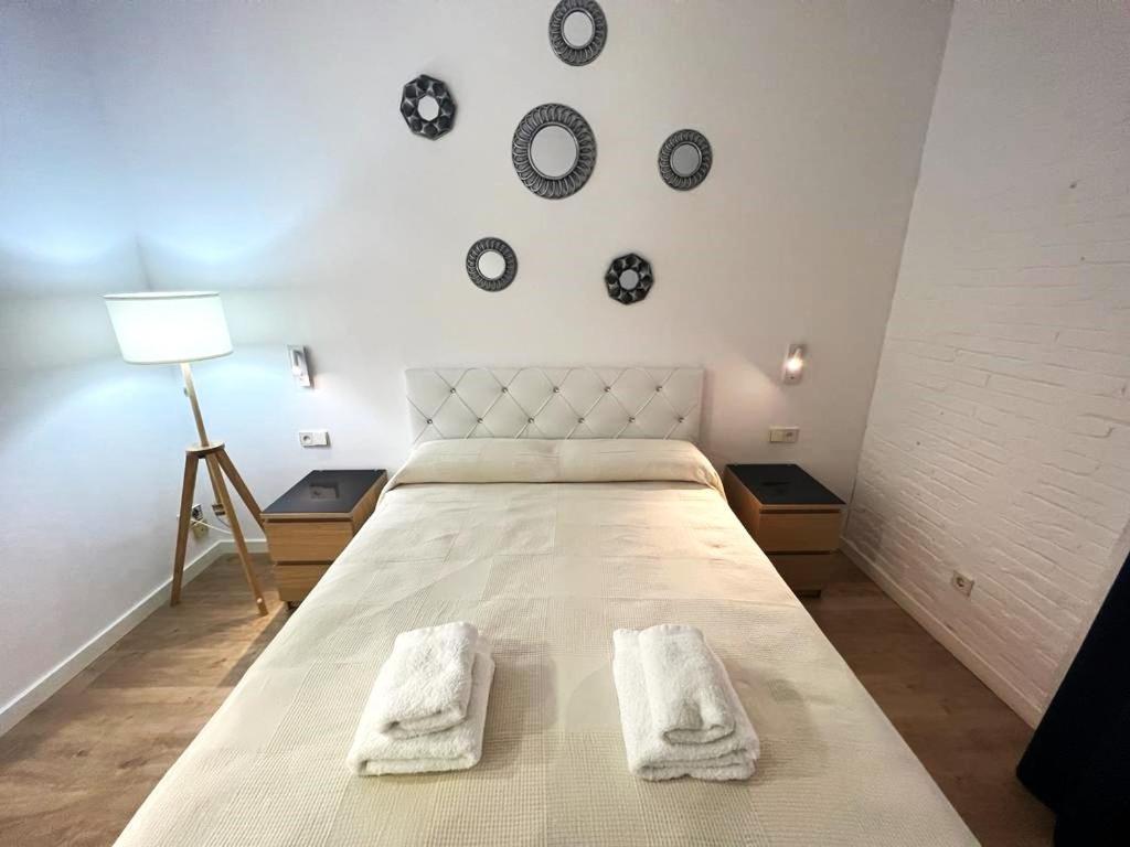 Flor Habitaciones Barcelone Extérieur photo